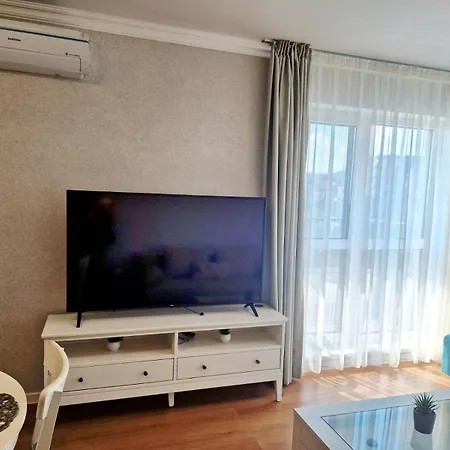 Papaya Aparthotel 4*